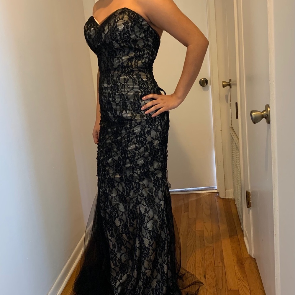 Black lace prom dress